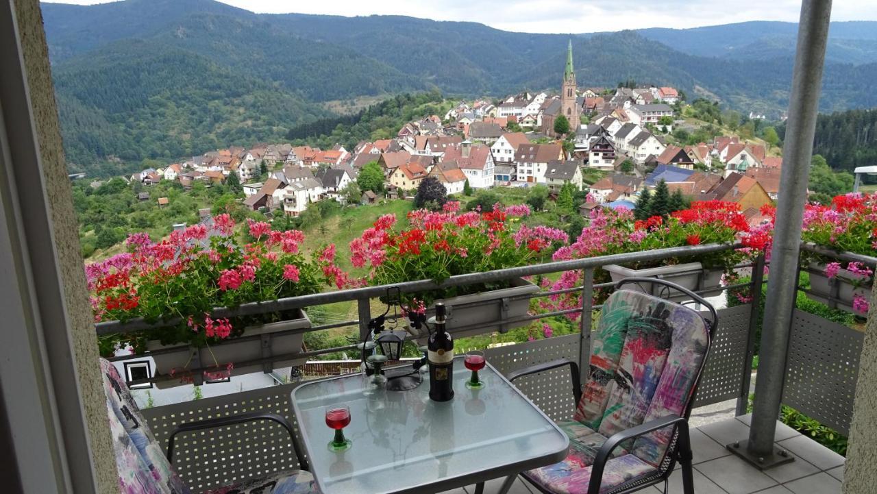 Appartement Am Keschtewaeldele **** à Forbach Extérieur photo